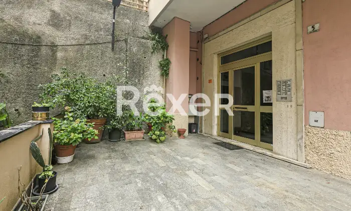Rexer-Genova-Via-Edera-Genova-Piano-alto-con-ascensore-Appartamento-composto-da-living-con-cucina-ca