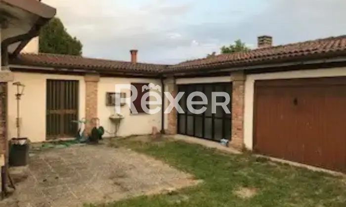 Rexer-Borgo-Veneto-Casa-colonica-in-vendita-in-Via-Guglielmo-Marconi-a-Borgo-Veneto-Altro