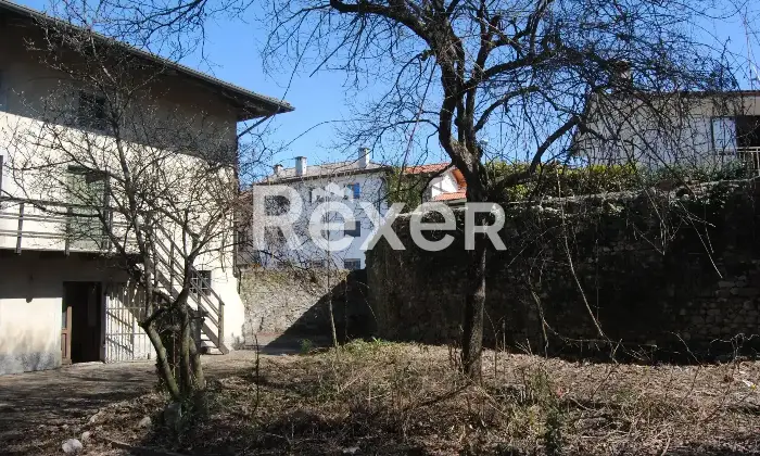 Rexer-Tarcento-intero-compendio-immobiliare-vendesi-a-Loneriacco-di-TarcentoUd-Open-space