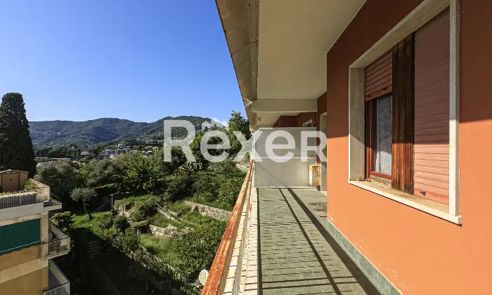 Rexer-Rapallo-UNICO-APPARTAMENTO-CON-TERRAZZO-VISTA-MARE-ALLINTERNO-DI-CONTESTO-PRIVATO-CON-PISCINA-BOX-COMPRESO-Altro