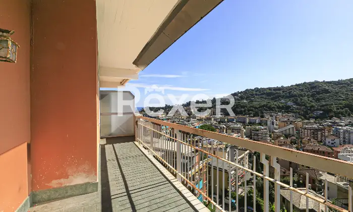 Rexer-Rapallo-UNICO-APPARTAMENTO-CON-TERRAZZO-VISTA-MARE-ALLINTERNO-DI-CONTESTO-PRIVATO-CON-PISCINA-BOX-COMPRESO-Altro