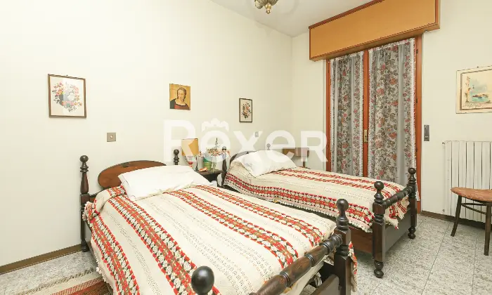 Rexer-Rapallo-UNICO-APPARTAMENTO-CON-TERRAZZO-VISTA-MARE-ALLINTERNO-DI-CONTESTO-PRIVATO-CON-PISCINA-BOX-COMPRESO-Altro