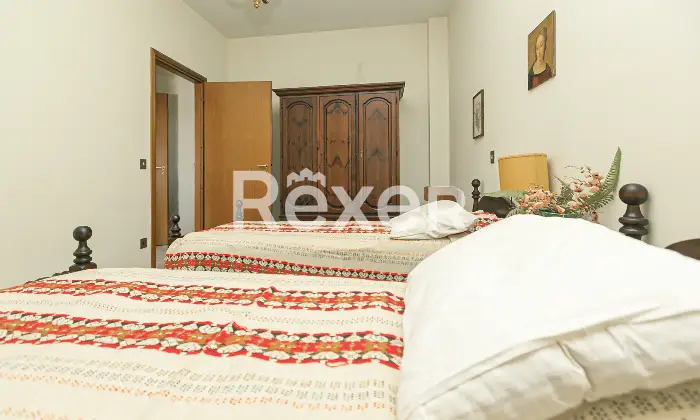 Rexer-Rapallo-UNICO-APPARTAMENTO-CON-TERRAZZO-VISTA-MARE-ALLINTERNO-DI-CONTESTO-PRIVATO-CON-PISCINA-BOX-COMPRESO-Altro