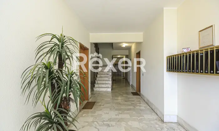 Rexer-Rapallo-UNICO-APPARTAMENTO-CON-TERRAZZO-VISTA-MARE-ALLINTERNO-DI-CONTESTO-PRIVATO-CON-PISCINA-BOX-COMPRESO-Altro