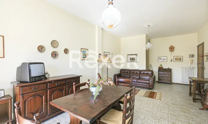 Rexer-Rapallo-UNICO-APPARTAMENTO-CON-TERRAZZO-VISTA-MARE-ALLINTERNO-DI-CONTESTO-PRIVATO-CON-PISCINA-BOX-COMPRESO-Altro