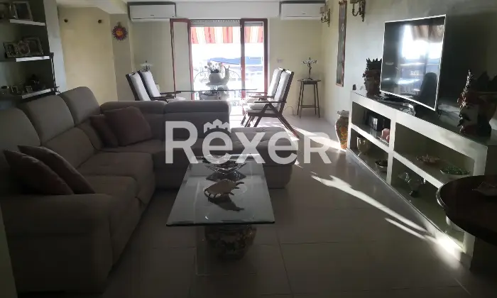 Rexer-Bianco-Attico-in-vendita-in-Viale-della-Pace-a-Bianco-Altro