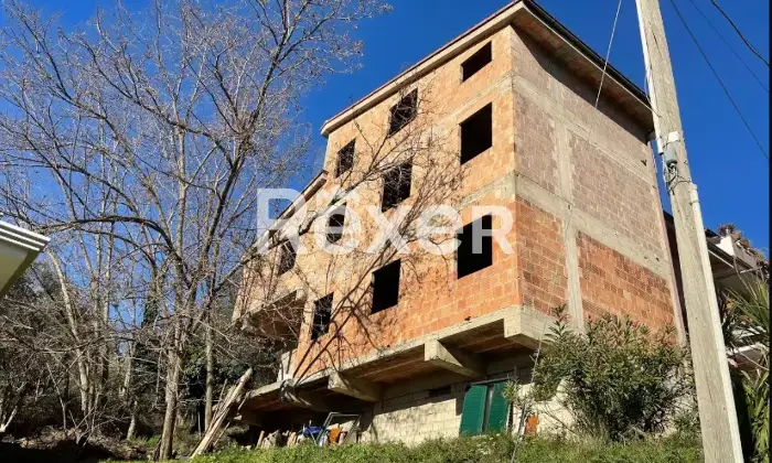 Rexer-Torano-Castello-Rustico-in-Vendita-in-Via-Cupini-a-Torano-Castello-Altro