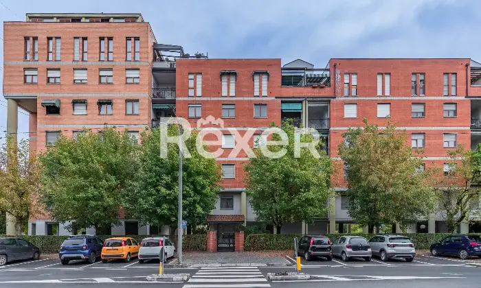 Rexer-San-Mauro-Torinese-QUADRILOCALE-CON-DUE-BOX-AUTO-INCLUSI-NEL-PREZZO-Altro