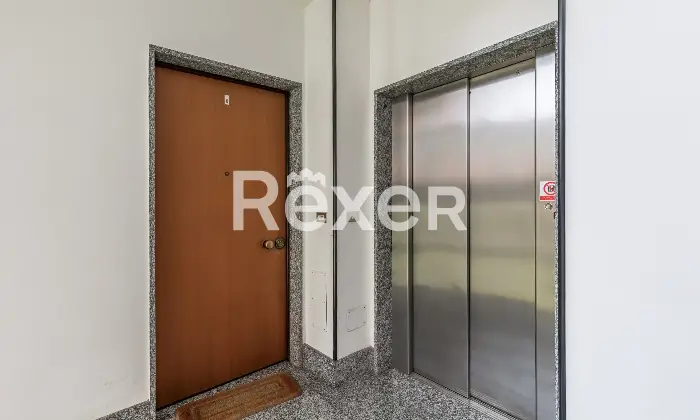 Rexer-San-Mauro-Torinese-QUADRILOCALE-CON-DUE-BOX-AUTO-INCLUSI-NEL-PREZZO-Altro