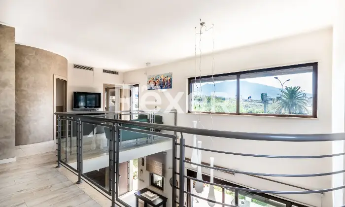 Rexer-Pomigliano-dArco-VILLA-INDIPENDENTE-DI-PRESTIGIO-DESIGN-LUCE-E-COMFORT-NEL-CUORE-DI-POMIGLIANO-DARCO-Altro