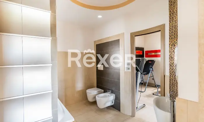 Rexer-Pomigliano-dArco-VILLA-INDIPENDENTE-DI-PRESTIGIO-DESIGN-LUCE-E-COMFORT-NEL-CUORE-DI-POMIGLIANO-DARCO-Altro