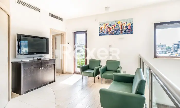 Rexer-Pomigliano-dArco-VILLA-INDIPENDENTE-DI-PRESTIGIO-DESIGN-LUCE-E-COMFORT-NEL-CUORE-DI-POMIGLIANO-DARCO-Altro
