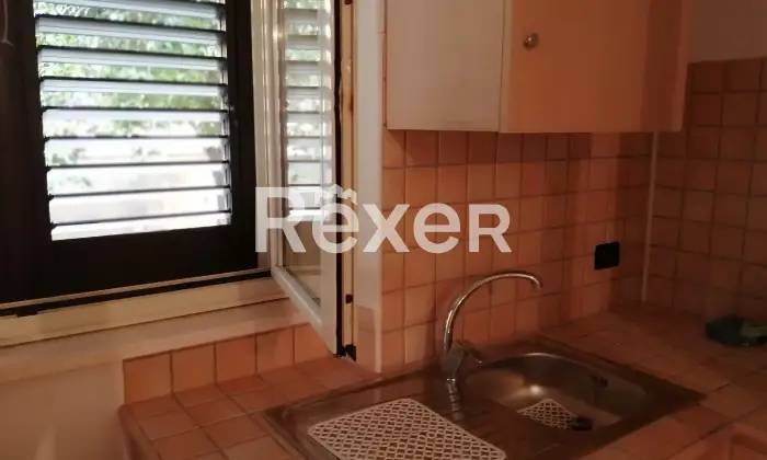 Rexer-Reggio-Calabria-Locale-uso-ufficio-mq-al-piano-terra-con-giardinetto-di-pertinenza-Reggio-Calabria-Altro