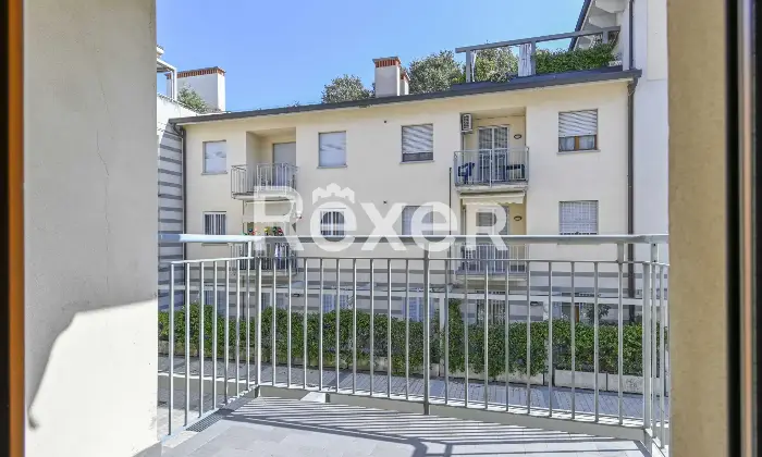 Rexer-TREVIGLIO-In-contesto-signorile-splendido-trelocali-con-doppi-servizi-box-doppio-e-cantina-Altro