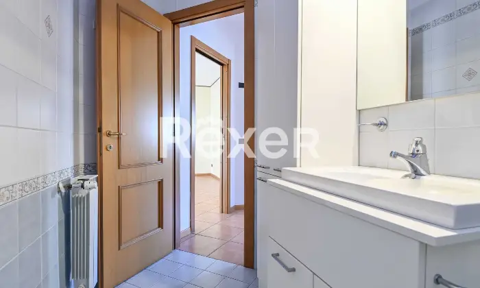 Rexer-TREVIGLIO-In-contesto-signorile-splendido-trelocali-con-doppi-servizi-box-doppio-e-cantina-Altro