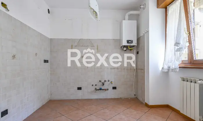 Rexer-TREVIGLIO-In-contesto-signorile-splendido-trelocali-con-doppi-servizi-box-doppio-e-cantina-Altro
