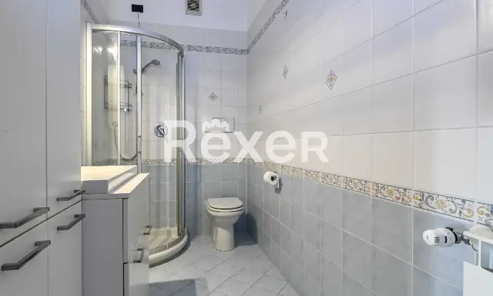 Rexer-TREVIGLIO-In-contesto-signorile-splendido-trelocali-con-doppi-servizi-box-doppio-e-cantina-Altro