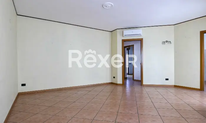 Rexer-TREVIGLIO-In-contesto-signorile-splendido-trelocali-con-doppi-servizi-box-doppio-e-cantina-Altro