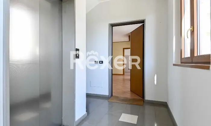 Rexer-TREVIGLIO-In-contesto-signorile-splendido-trelocali-con-doppi-servizi-box-doppio-e-cantina-Altro