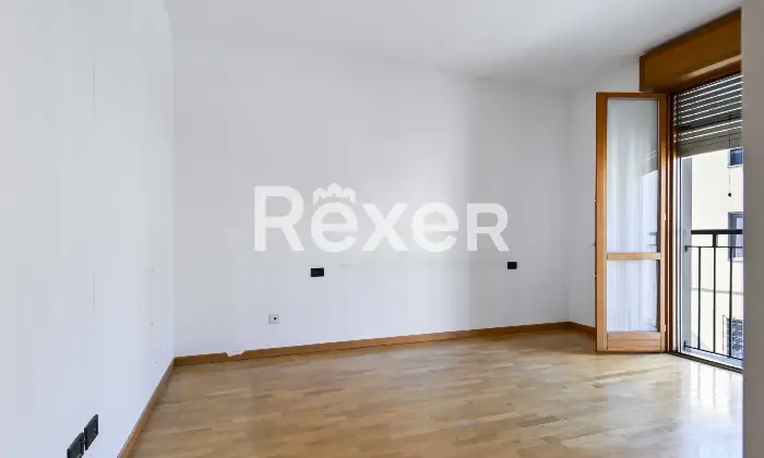 Rexer-TREVIGLIO-In-contesto-signorile-splendido-trelocali-con-doppi-servizi-box-doppio-e-cantina-Altro