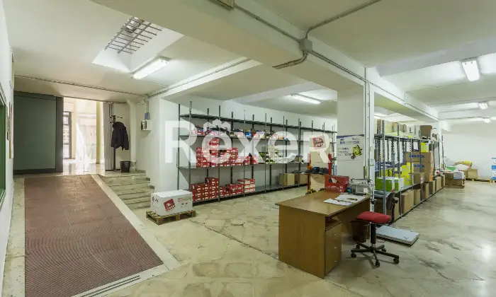 Rexer-Bari-LOCALE-COMMERCIALE-VIA-BRIGATA-REGINA-A-Altro