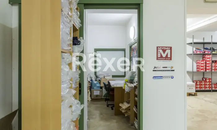 Rexer-Bari-LOCALE-COMMERCIALE-VIA-BRIGATA-REGINA-A-Altro