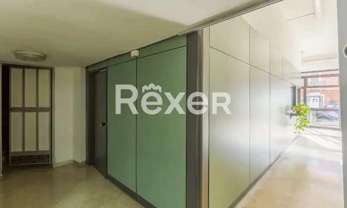 Rexer-Bari-LOCALE-COMMERCIALE-VIA-BRIGATA-REGINA-A-Altro