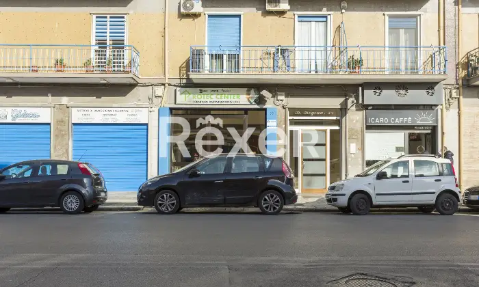 Rexer-Bari-LOCALE-COMMERCIALE-VIA-BRIGATA-REGINA-A-Altro