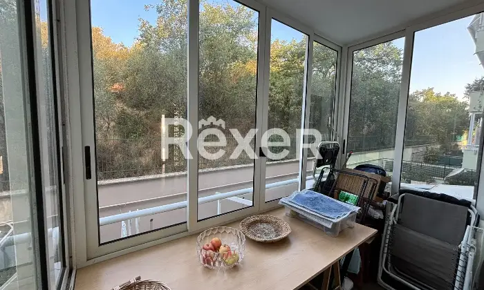 Rexer-Savona-Pentalocale-con-terrazza-vista-mare-e-possibilit-di-garage-cantina-Altro