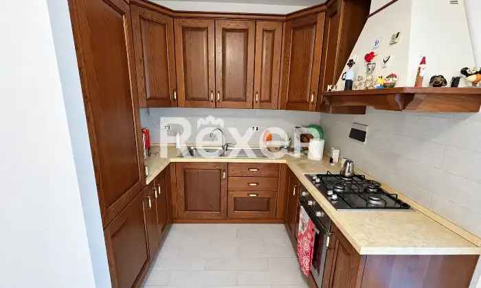 Rexer-Savona-Pentalocale-con-terrazza-vista-mare-e-possibilit-di-garage-cantina-Altro