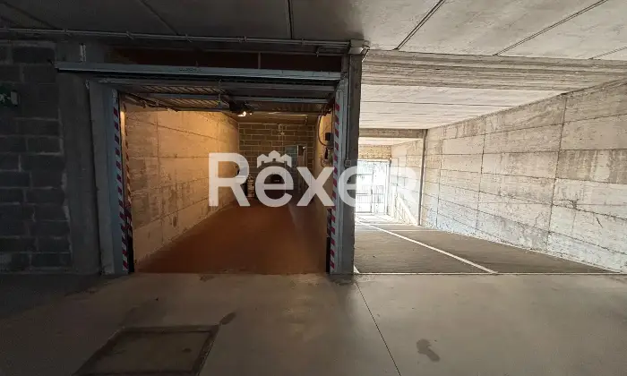 Rexer-Savona-Pentalocale-con-terrazza-vista-mare-e-possibilit-di-garage-cantina-Altro