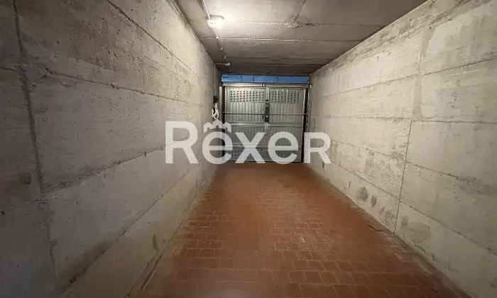 Rexer-Savona-Pentalocale-con-terrazza-vista-mare-e-possibilit-di-garage-cantina-Altro