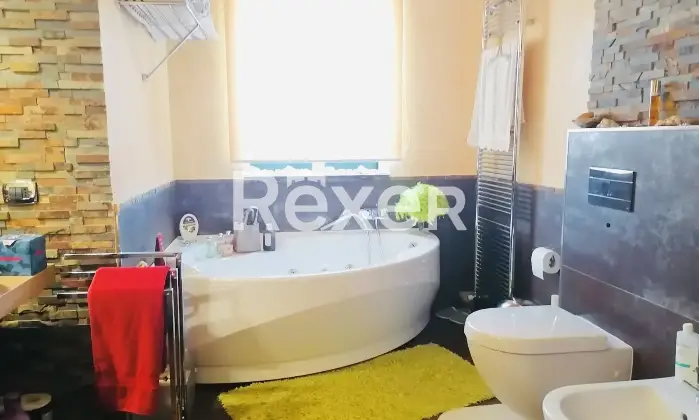 Rexer-Comiso-VILLA-UNIFAMILIARE-A-COMISO-Bagno