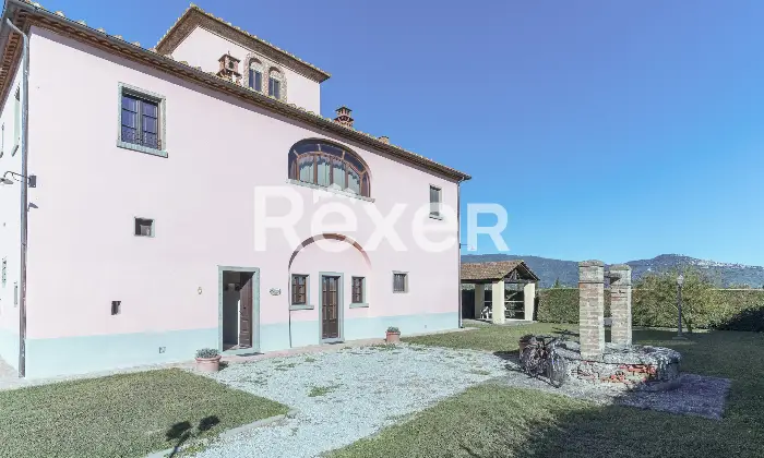 Rexer-Cortona-Affascinante-appartamento-su-due-livelli-in-antica-Leopoldina-con-piscina-e-impianti-sportivi-Altro