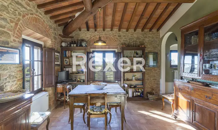 Rexer-Cortona-Affascinante-appartamento-su-due-livelli-in-antica-Leopoldina-con-piscina-e-impianti-sportivi-Altro