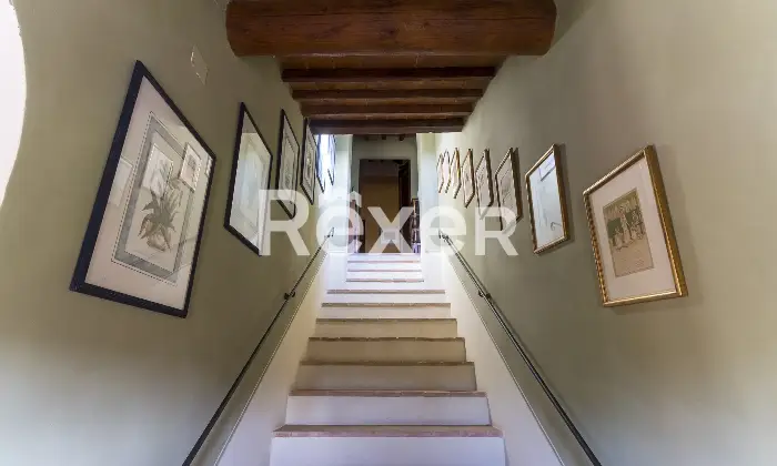 Rexer-Cortona-Affascinante-appartamento-su-due-livelli-in-antica-Leopoldina-con-piscina-e-impianti-sportivi-Altro