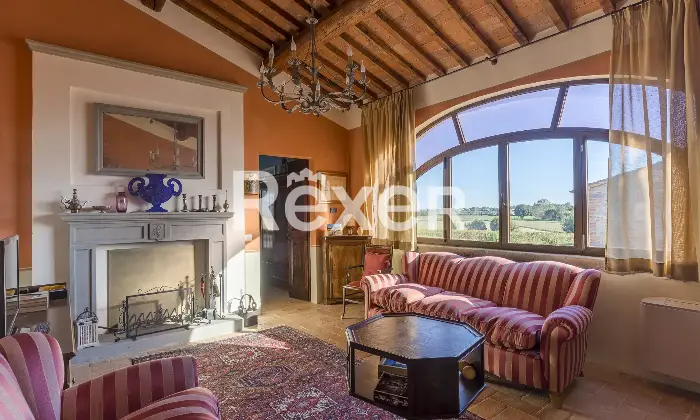 Rexer-Cortona-Affascinante-appartamento-su-due-livelli-in-antica-Leopoldina-con-piscina-e-impianti-sportivi-Altro