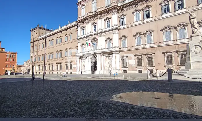 Rexer-Modena-LUltimo-Piano-in-Piazza-Roma-Il-tuo-rifugio-da-sognare-nel-cuore-di-Modena-Altro