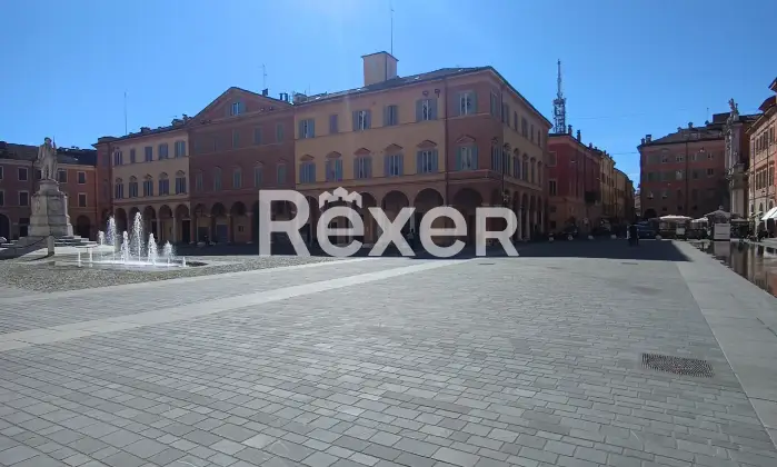 Rexer-Modena-LUltimo-Piano-in-Piazza-Roma-Il-tuo-rifugio-da-sognare-nel-cuore-di-Modena-Altro