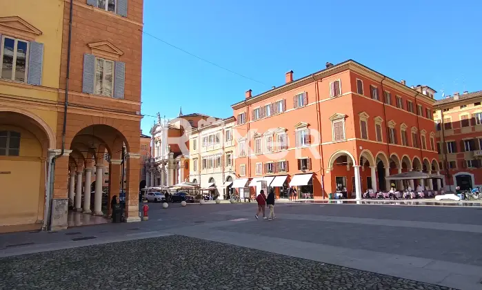 Rexer-Modena-LUltimo-Piano-in-Piazza-Roma-Il-tuo-rifugio-da-sognare-nel-cuore-di-Modena-Altro