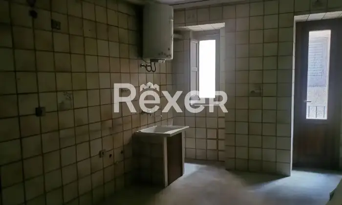 Rexer-Corleone-Appartamento-su-due-piani-in-vendita-in-Via-Boris-Giuliano-a-Corleone-Altro