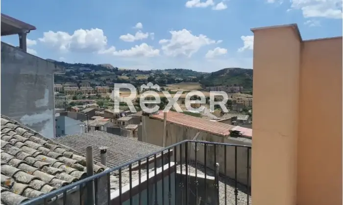 Rexer-Corleone-Appartamento-su-due-piani-in-vendita-in-Via-Boris-Giuliano-a-Corleone-Altro