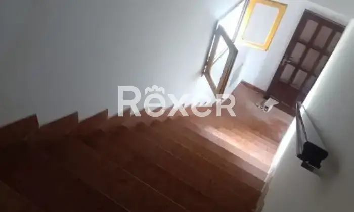 Rexer-Spoleto-CASA-DI-CAMPAGNA-A-SCHIERA-DI-TESTA-ABITABILE-DA-SUBITO-Scala