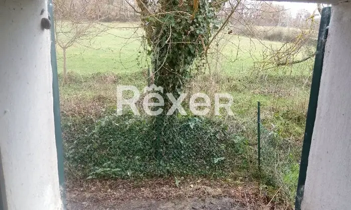 Rexer-Spoleto-CASA-DI-CAMPAGNA-A-SCHIERA-DI-TESTA-ABITABILE-DA-SUBITO-Veranda