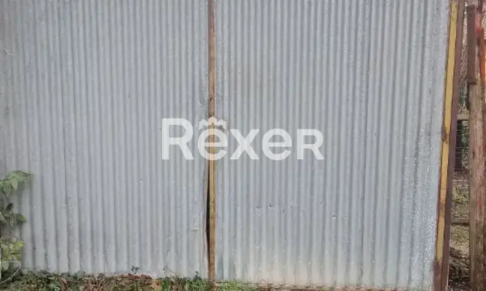 Rexer-Spoleto-CASA-DI-CAMPAGNA-A-SCHIERA-DI-TESTA-ABITABILE-DA-SUBITO-Magazzino
