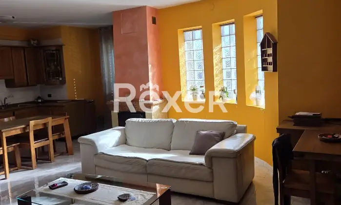 Rexer-Castel-Campagnano-Trilocale-in-vendita-in-Via-Ernesto-Cusani-a-Castel-Campagnano-Altro