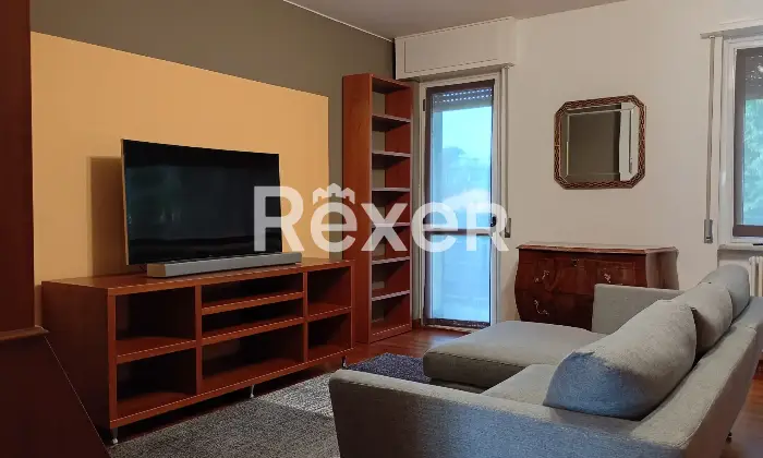 Rexer-Albese-Con-Cassano-Quadrilocale-con-doppi-servizi-e-due-garage-Soggiorno