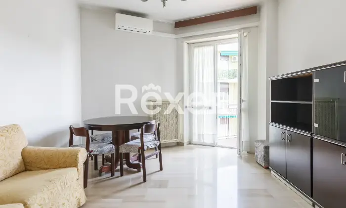 Rexer-Sesto-San-Giovanni-Bilocale-di-mq-Soggiorno