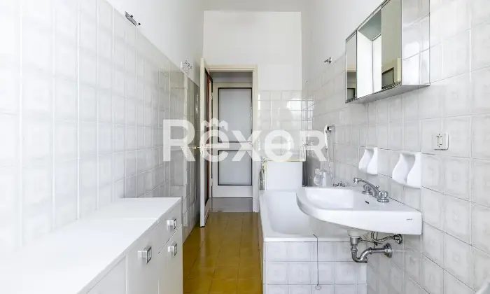 Rexer-Sesto-San-Giovanni-Bilocale-di-mq-Bagno