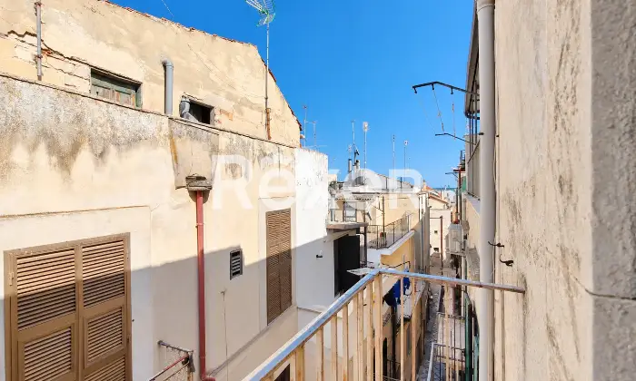 Rexer-Ruvo-di-Puglia-Palazzotto-storico-su-pi-livelli-con-terrazzo-panoramico-in-Via-Cattedrale-Ruvo-di-Puglia-Altro